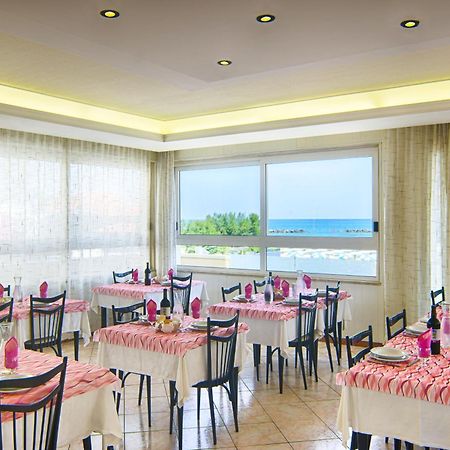 Hotel Raimondi Bellaria-Igea Marina Esterno foto