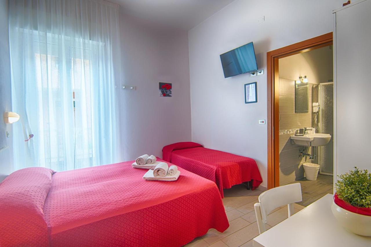 Hotel Raimondi Bellaria-Igea Marina Esterno foto