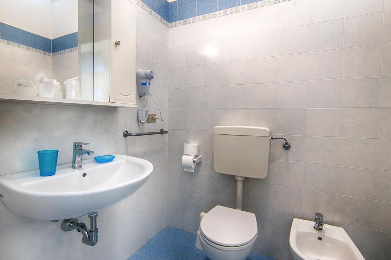 Hotel Raimondi Bellaria-Igea Marina Esterno foto
