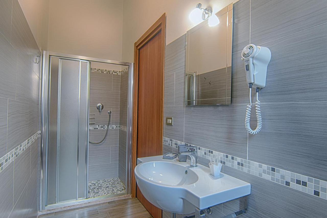 Hotel Raimondi Bellaria-Igea Marina Esterno foto